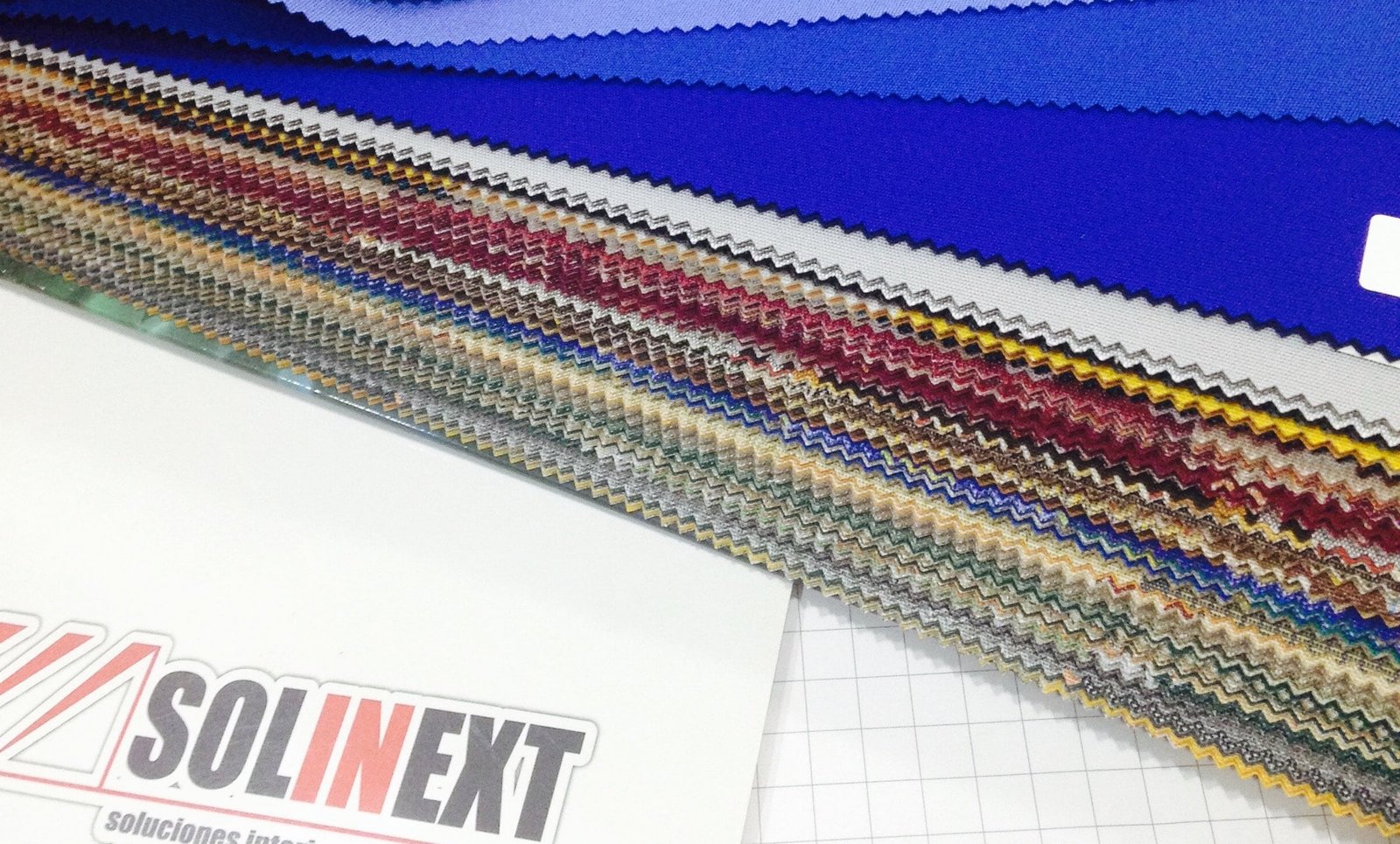 Colores de lona de toldo... ¡Para gustos los colores! - SOLINEXT TOLDOS