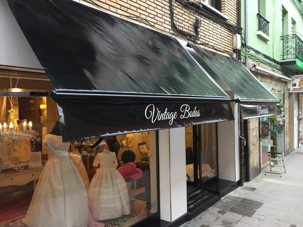 toldo punto recto con pvc para tiendas de novias