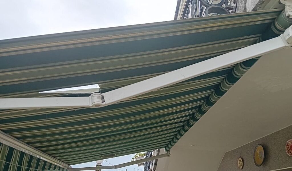 rotura de lona de toldo
