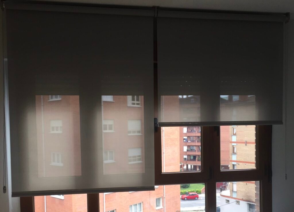 estores enrollables para ventanas